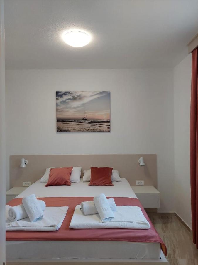 As Apartmani Budva Exteriör bild