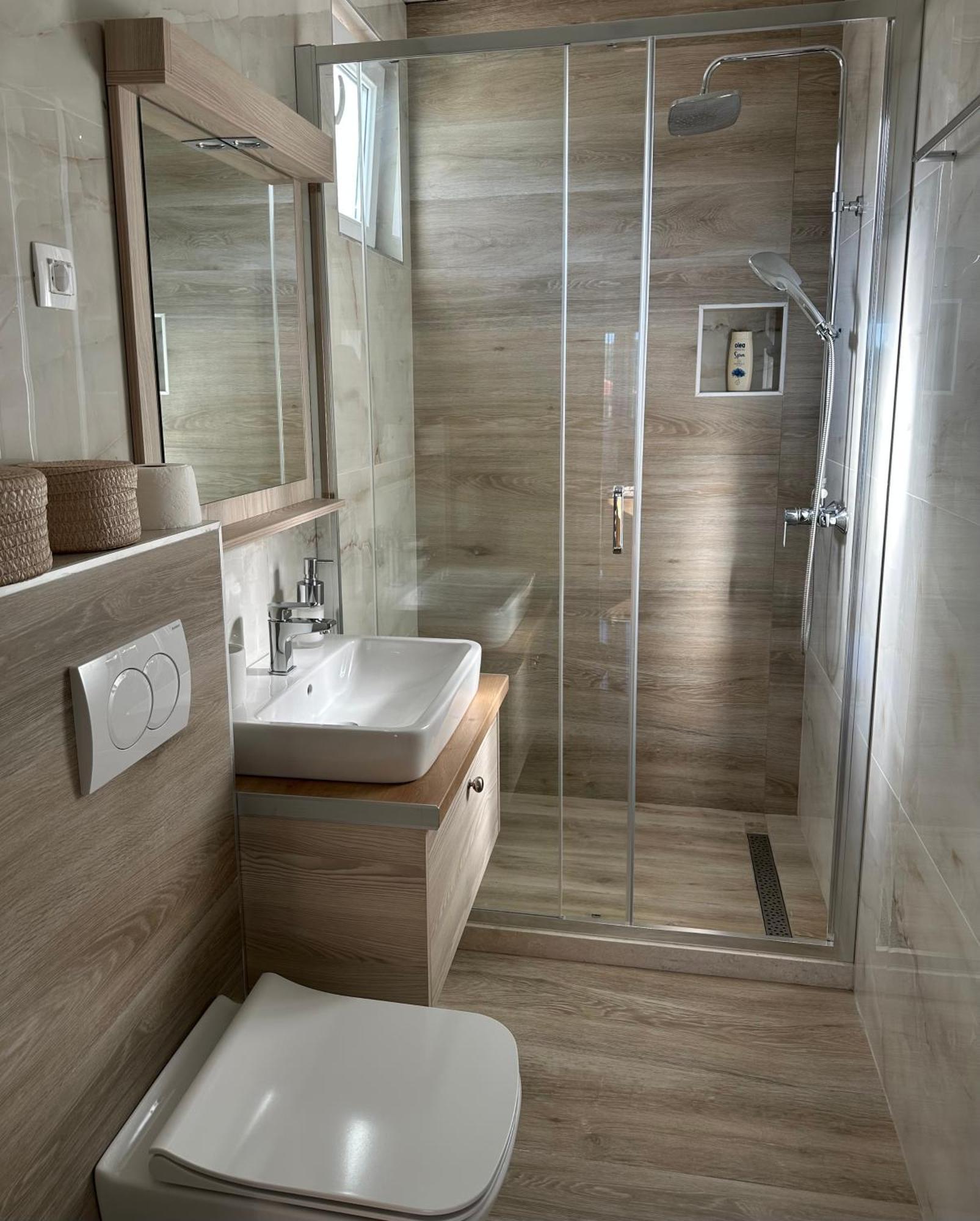 As Apartmani Budva Exteriör bild